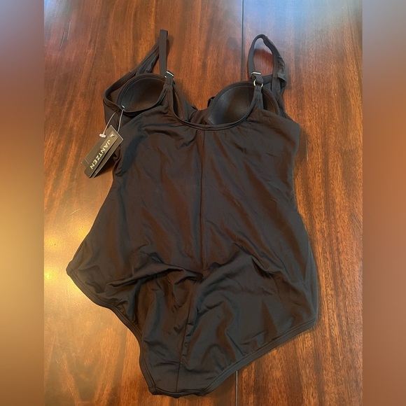 Jantzen Black Ruffle One-Piece Swimsuit - Size 8 - Picture 2 of 5